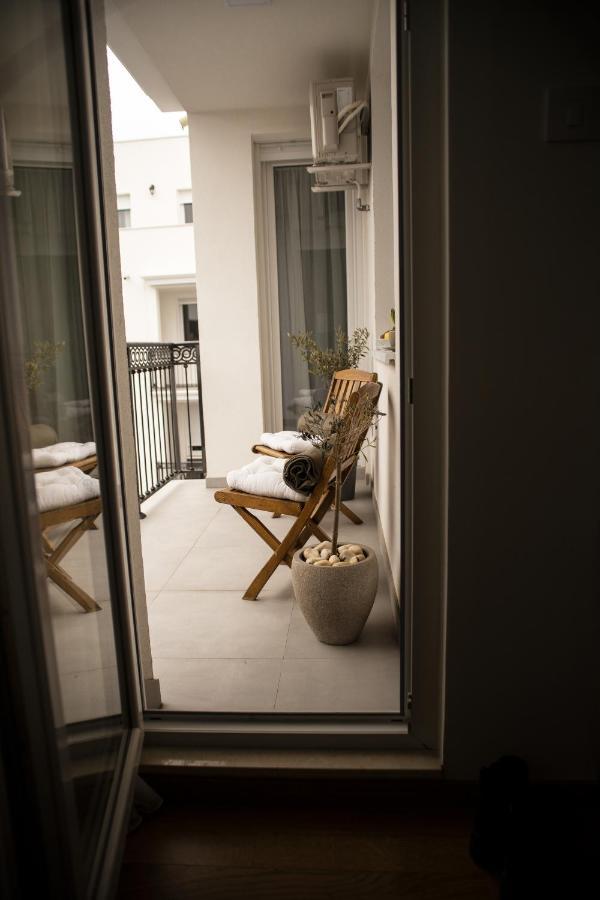 Room21 Free Garage Novi Sad Exterior foto